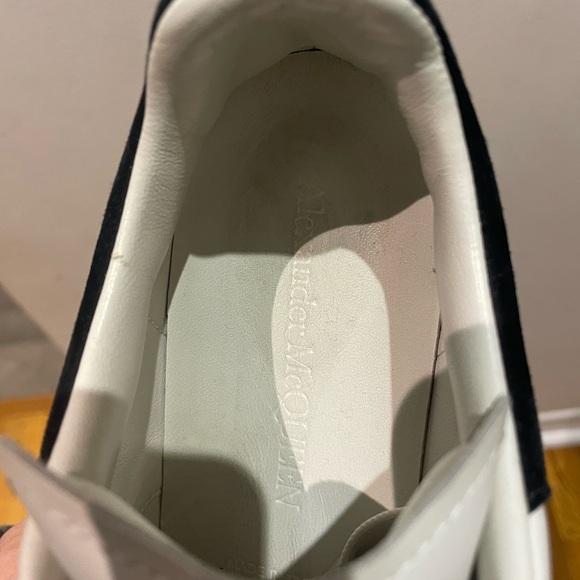 Alexander McQueen Oversized sneakers - Picture 7 of 7